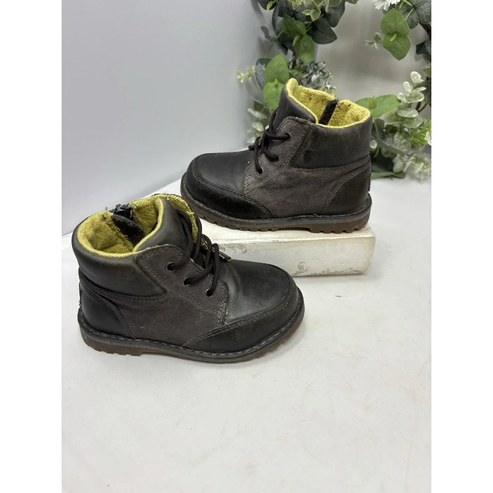 Boys Size 7 Ugg‎ Boot Side Zip Suede Leather Yellow Fur Vintage